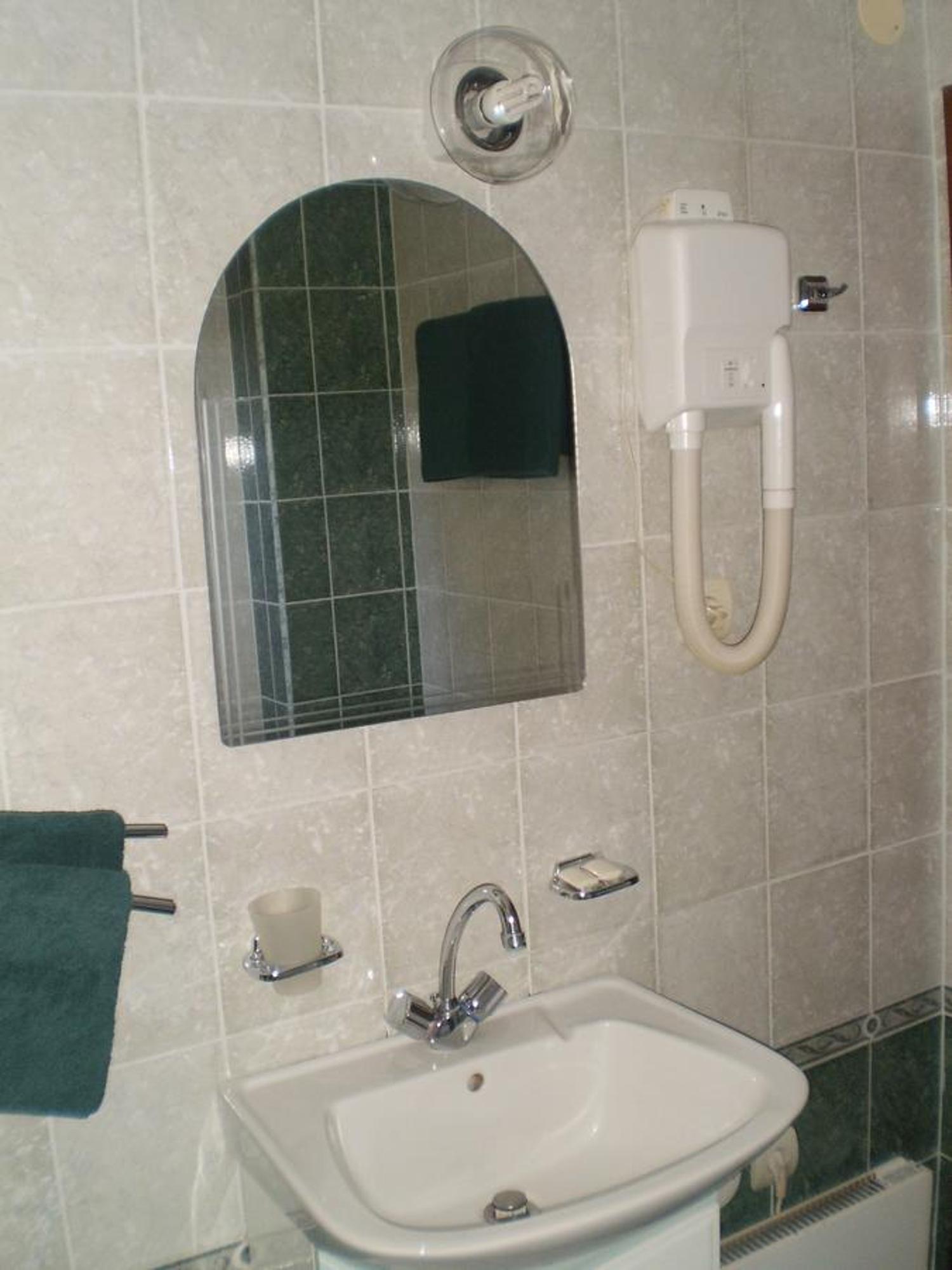 Family Hotel Bashtina Kashta Koprivchtitsa Chambre photo