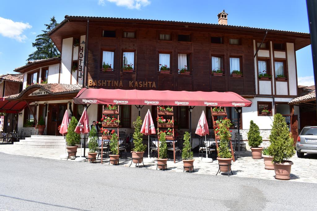 Family Hotel Bashtina Kashta Koprivchtitsa Extérieur photo