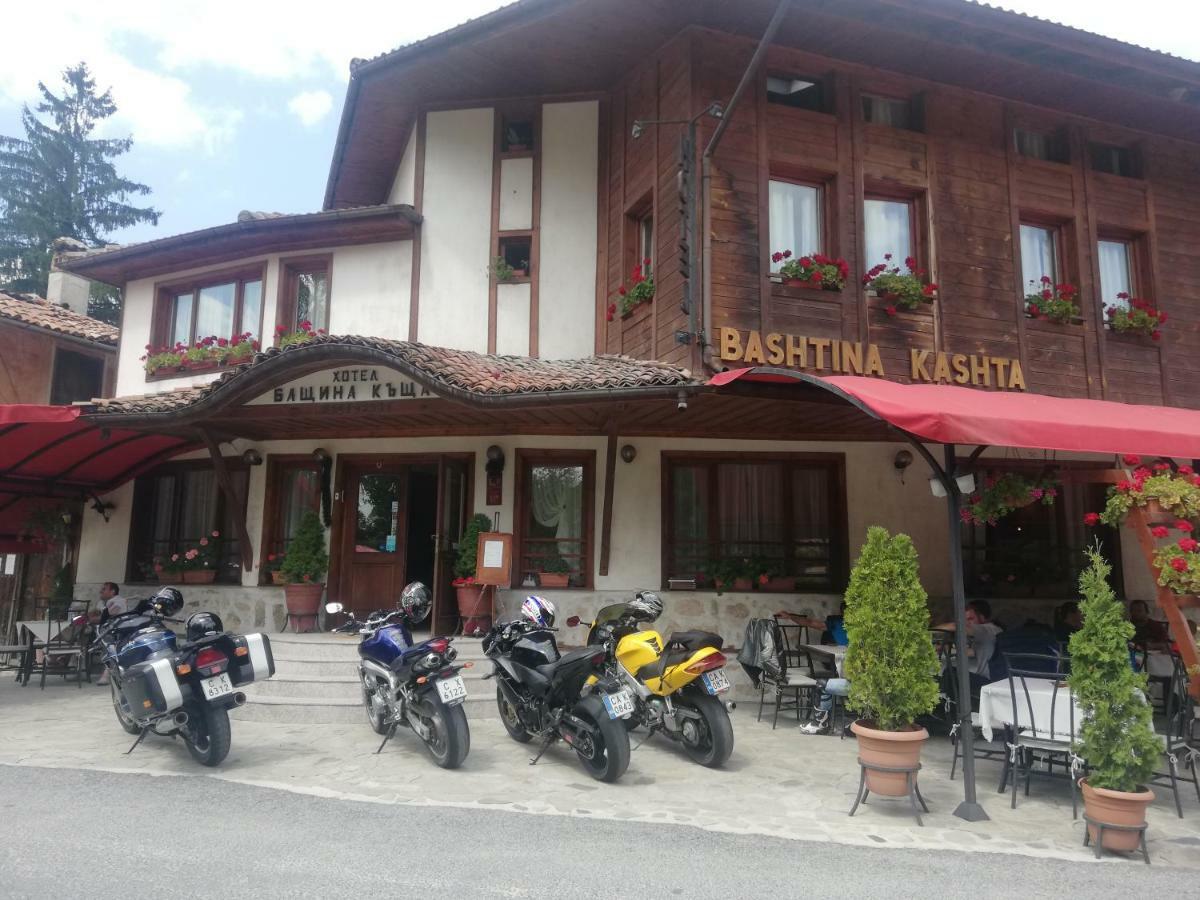 Family Hotel Bashtina Kashta Koprivchtitsa Extérieur photo